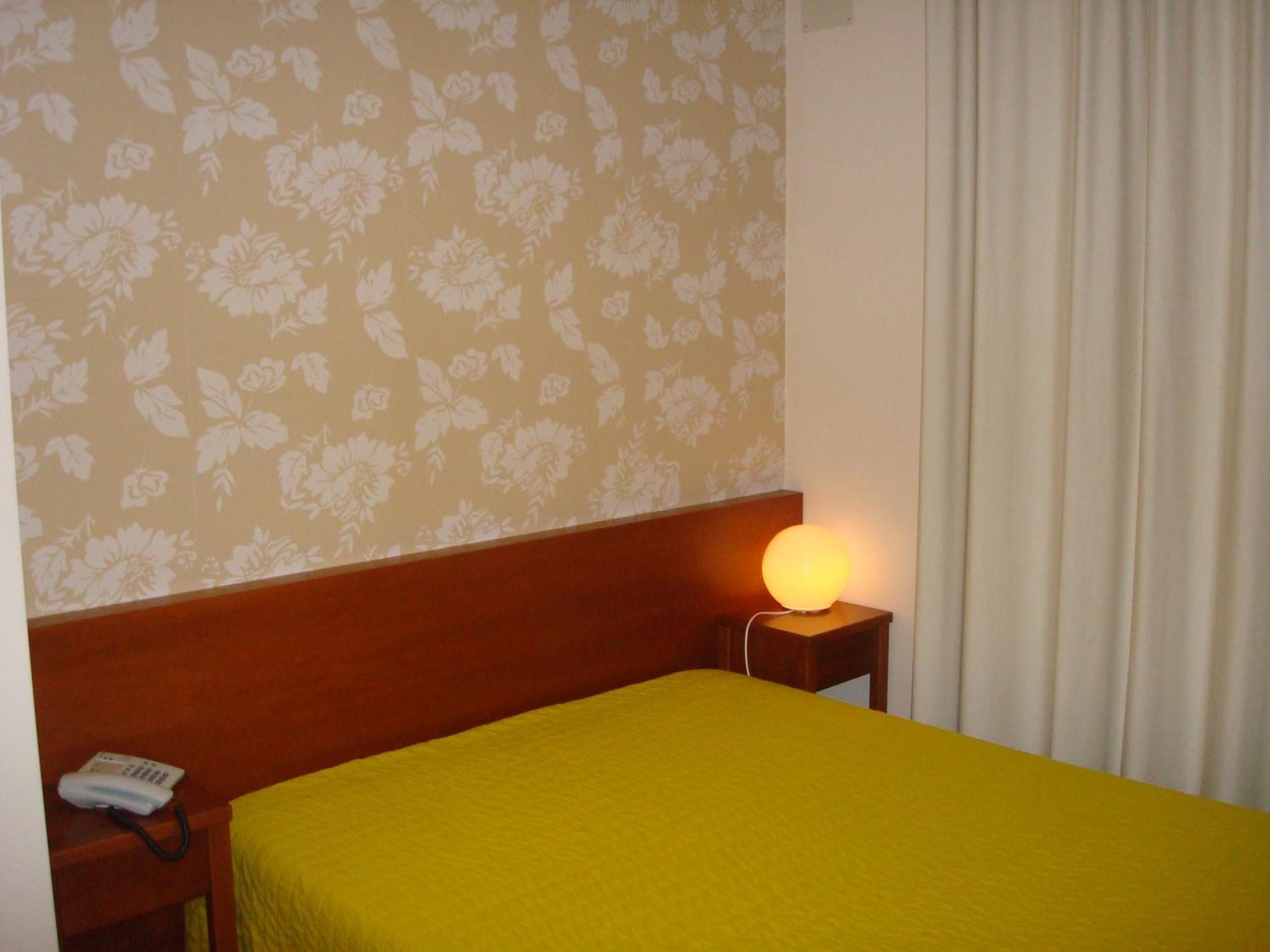 Hotel Gameiro Entroncamento Cameră foto